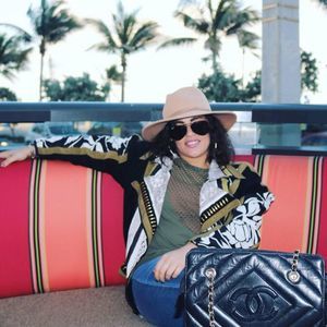 Meet your Posher, Joan